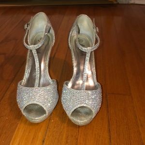 WORN TWICE sparkly open toe heels